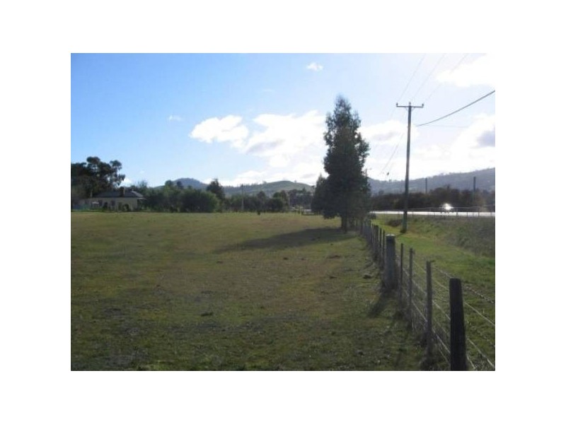 19 The
Avenue, Ellendale TAS 7140