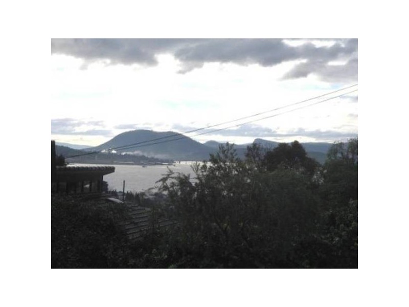 Churchill
Avenue, Sandy Bay TAS 7005
