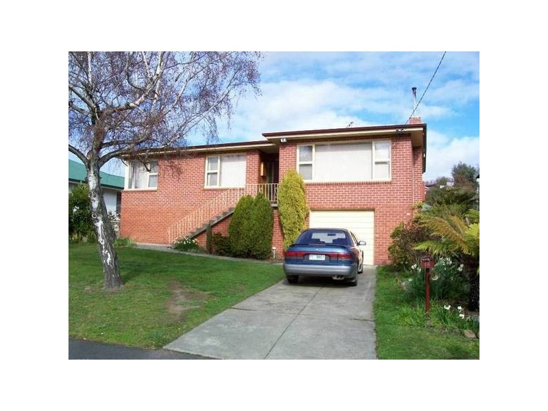 16 Stourton Street, Rosetta TAS 7010