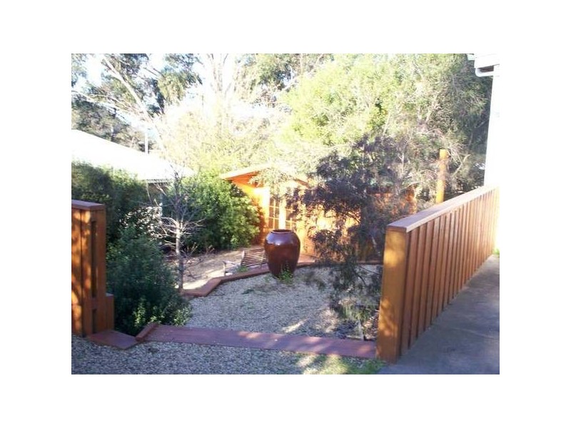 8 Roslyn Avenue, Kingston TAS 7050