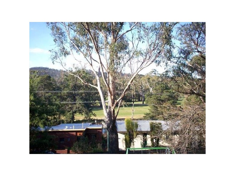 8 Roslyn Avenue, Kingston TAS 7050