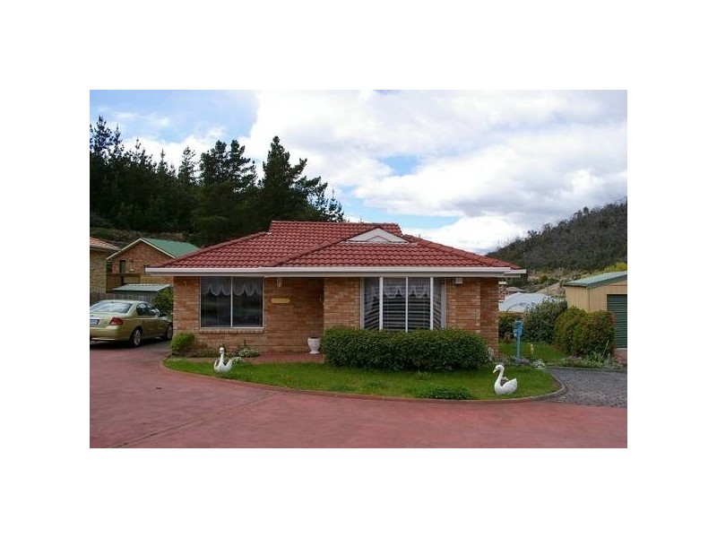2/90 Marys Hope Road, Rosetta TAS 7010