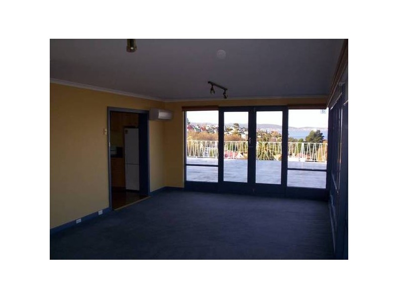 11/4 Jersey Street, Sandy Bay TAS 7005