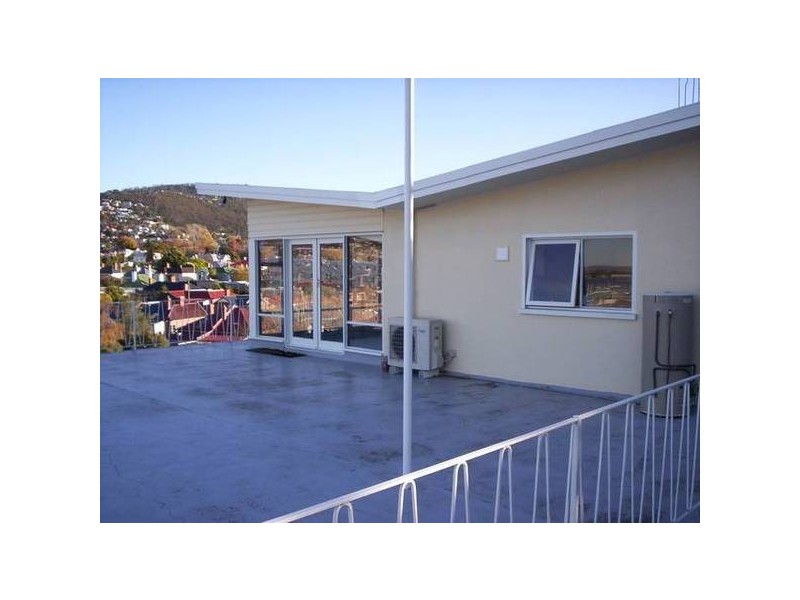 11/4 Jersey Street, Sandy Bay TAS 7005