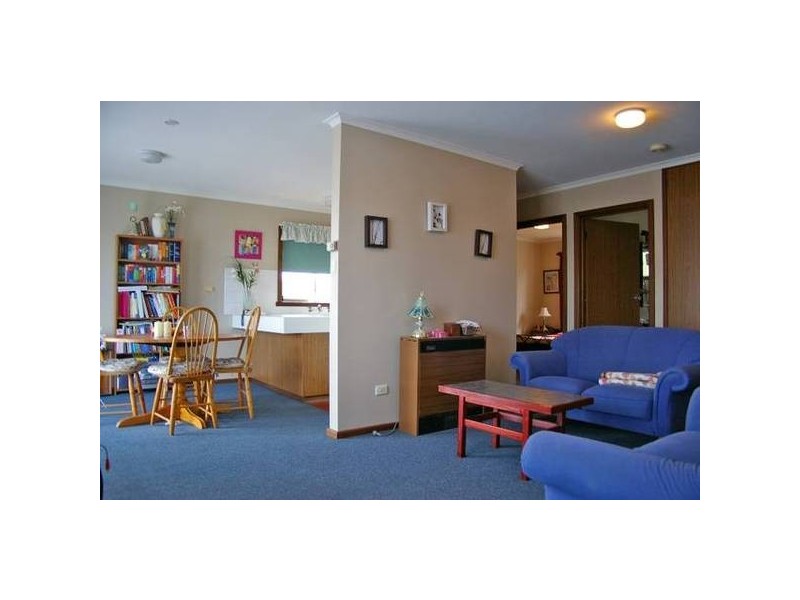 2/3 Lissadell Court, New Town TAS 7008