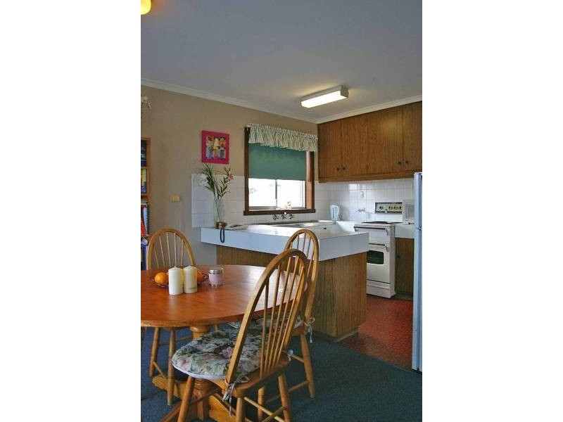 2/3 Lissadell Court, New Town TAS 7008