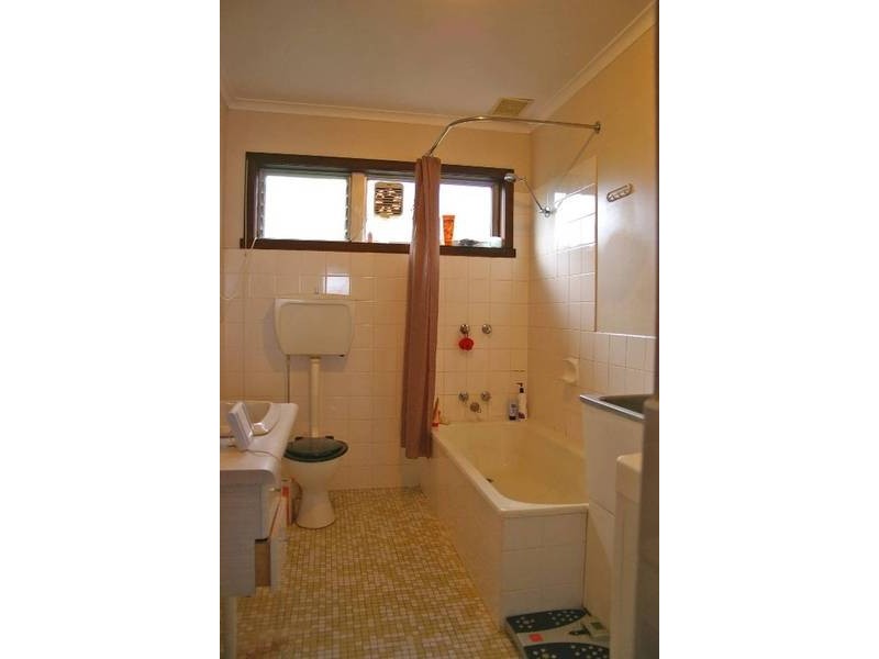 2/3 Lissadell Court, New Town TAS 7008