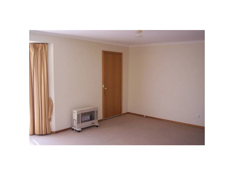 6/2 Broadby Drive, Lenah Valley TAS 7008