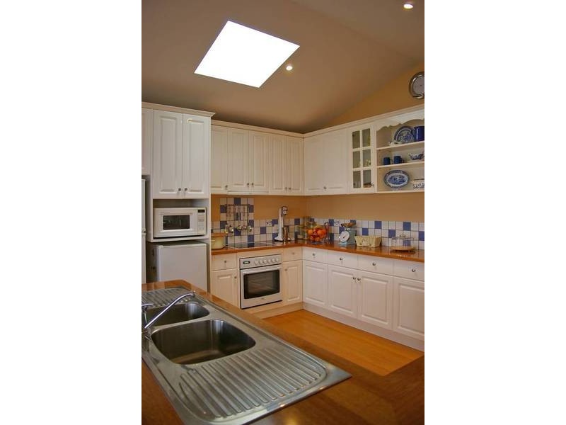 11 Nathan Street, Berriedale TAS 7011