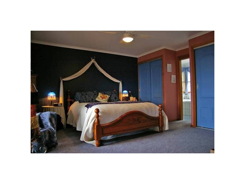 11 Nathan Street, Berriedale TAS 7011