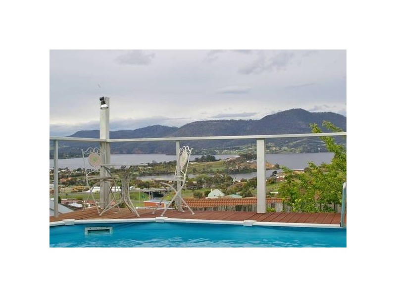 11 Nathan Street, Berriedale TAS 7011
