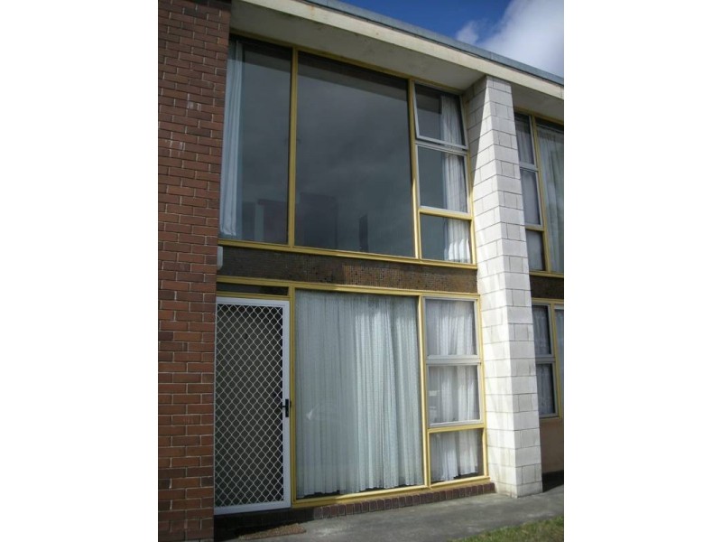 3/3 Clifford Court, Howrah TAS 7018