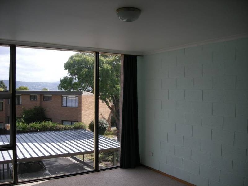 3/3 Clifford Court, Howrah TAS 7018