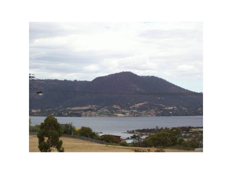 28 Carcoola Street, Chigwell TAS 7011
