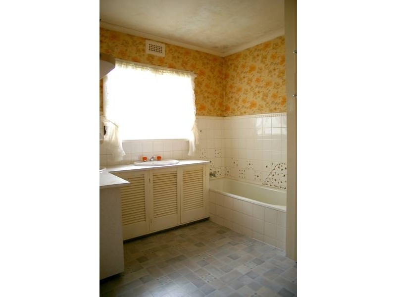 4 Seventh Avenue, West Moonah TAS 7009