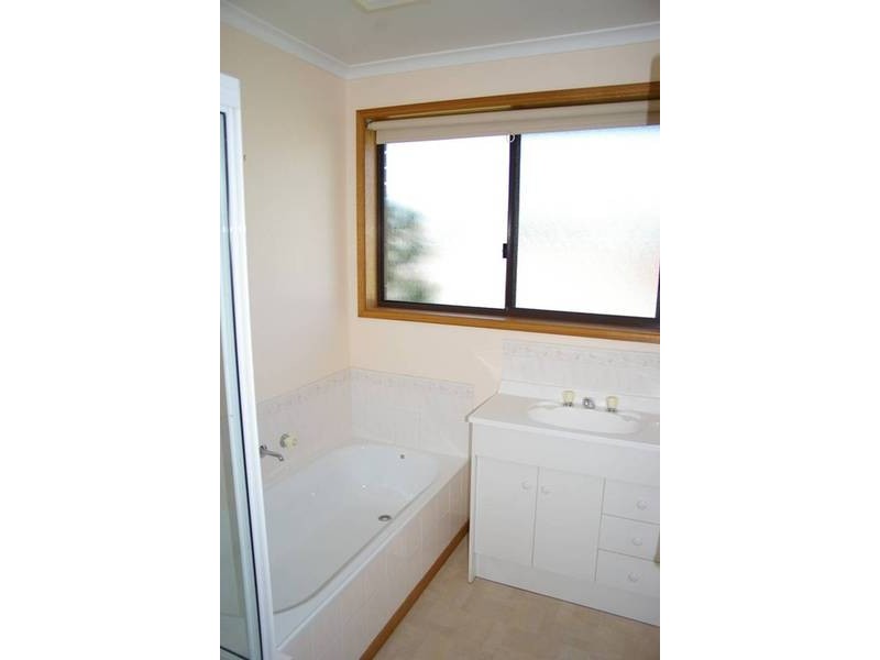 32 Eucalypt Crescent, Brighton TAS 7030