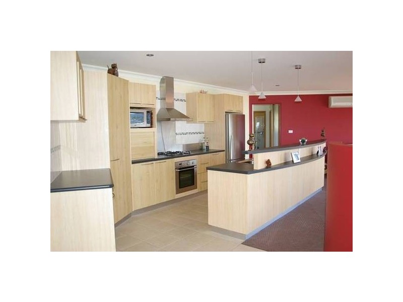 34 Suncoast Drive, Blackmans Bay TAS 7052