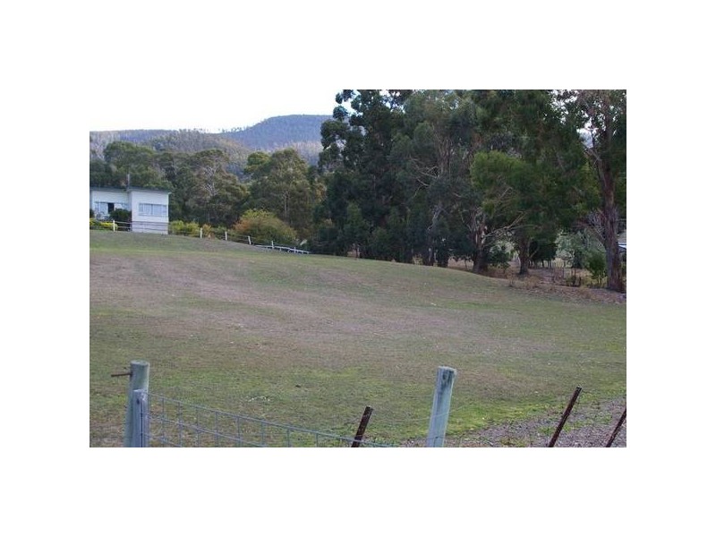 1 & 2 Russell Road, Claremont TAS 7011