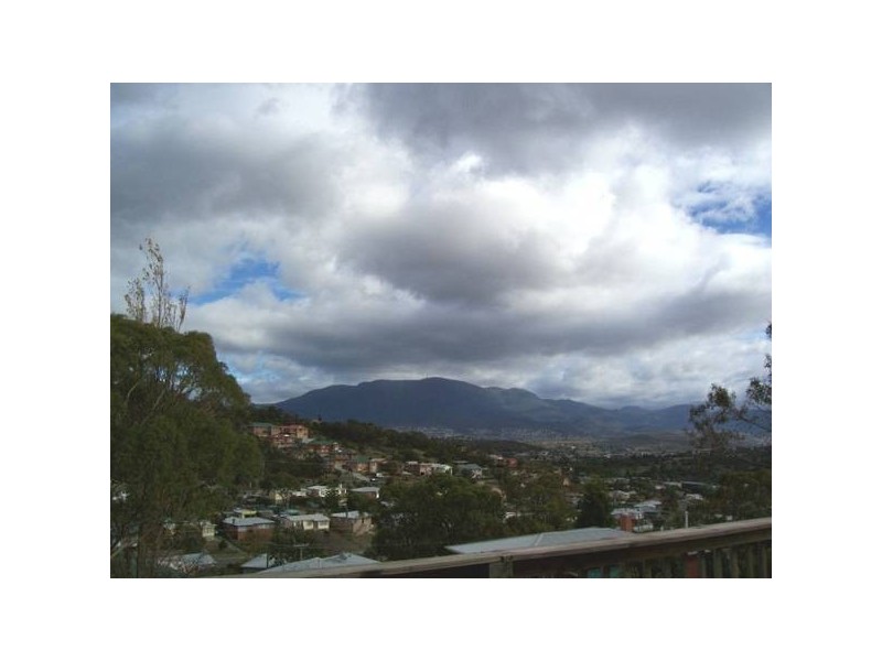 24 Carawa Street, Mornington TAS 7018