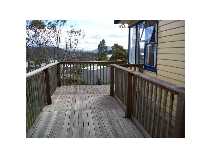 24 Carawa Street, Mornington TAS 7018