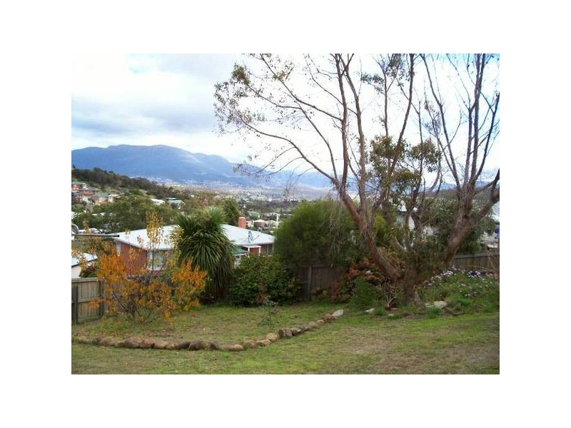 24 Carawa Street, Mornington TAS 7018