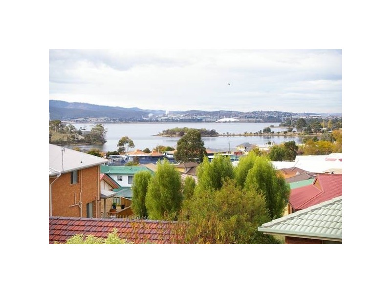 2/27 Vermont Court, Berriedale TAS 7011