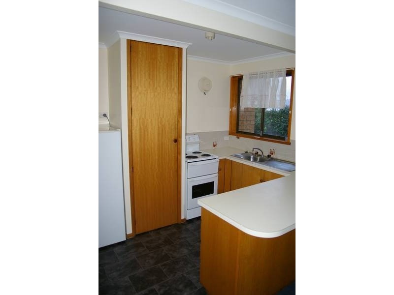 24/4 Clifford Court, Howrah TAS 7018