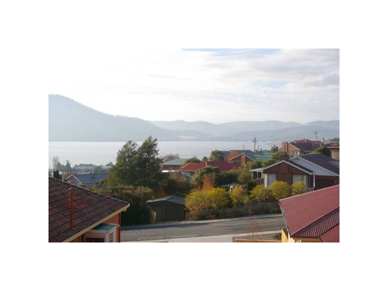 37 Radcliffe Crescent, Rosetta TAS 7010