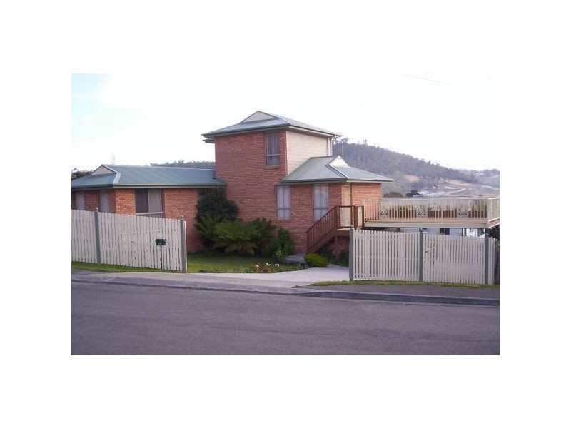 1a Nubeena Street, Geilston Bay TAS 7015