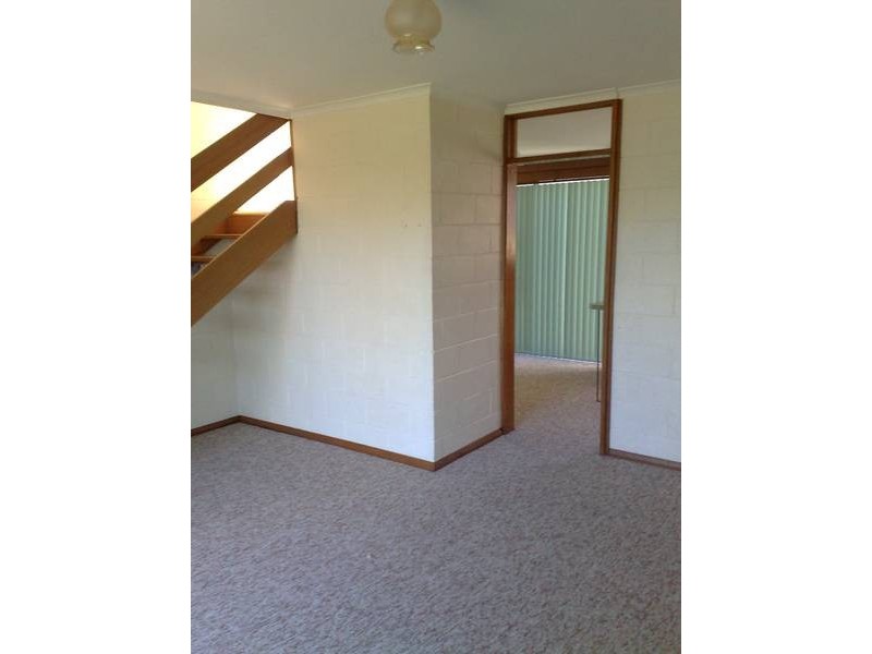 1/1 Clifford Court, Howrah TAS 7018