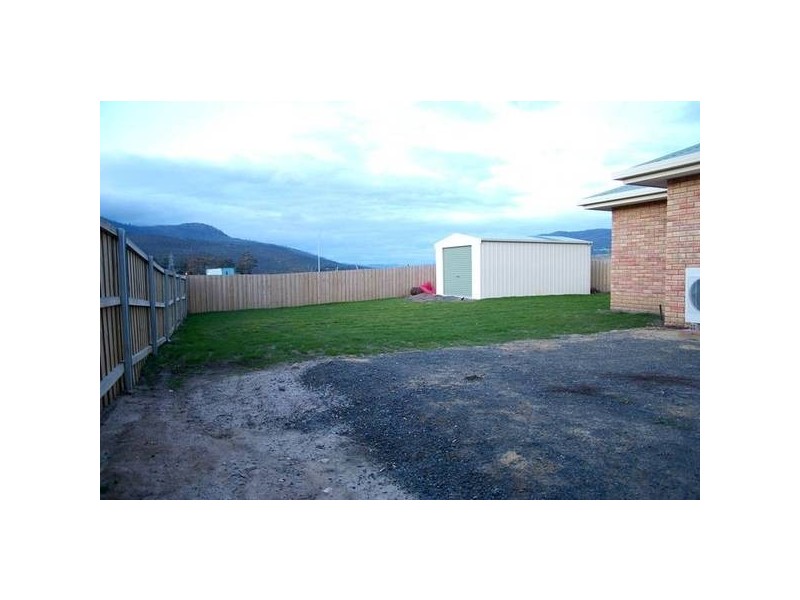 2 Fowler Court, New Norfolk TAS 7140