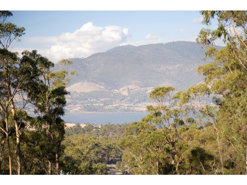 33 Cobbs Hill Road, Bridgewater TAS 7030