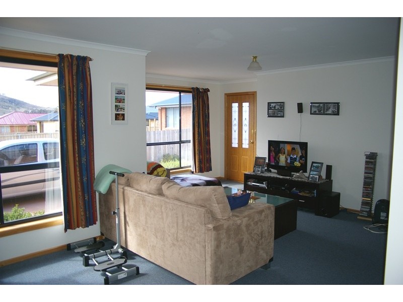 Unit B/17 Madison Avenue, Brighton TAS 7030