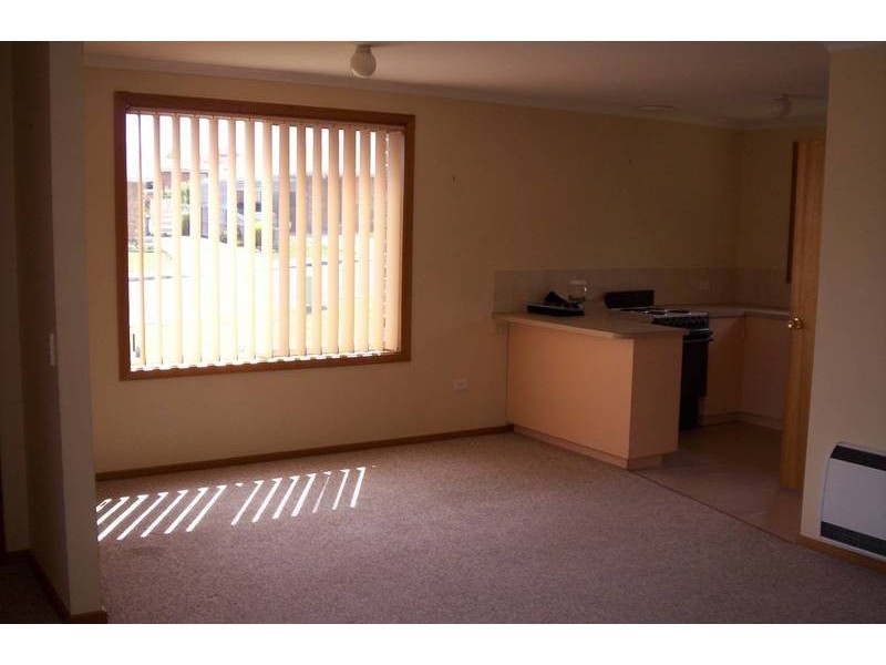 1/27 Cuthbertson Place, Lenah Valley TAS 7008