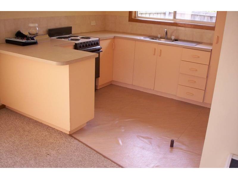 1/27 Cuthbertson Place, Lenah Valley TAS 7008