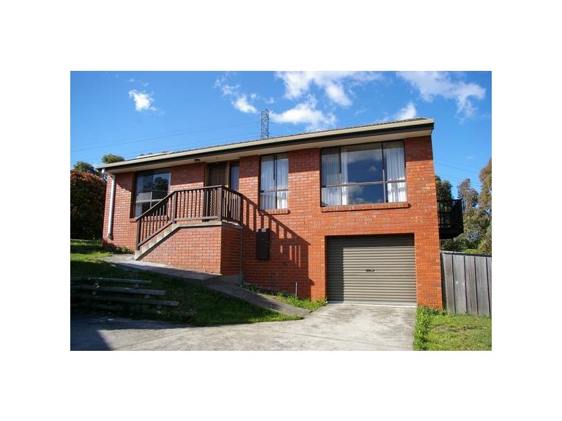 2/7 Mowbray Court, Lenah Valley TAS 7008