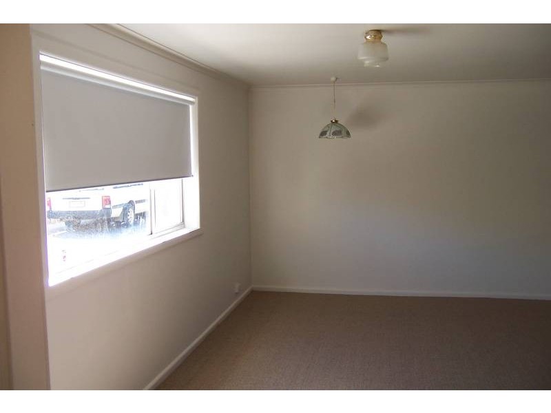 2/11 Johnston Street, Derwent Park TAS 7009