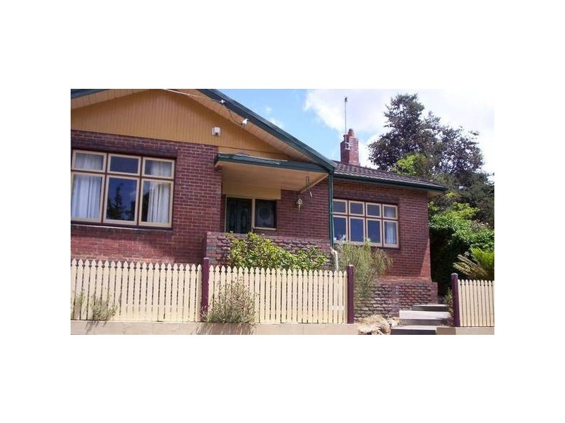 64 Knocklofty Terrace, West Hobart TAS 7000