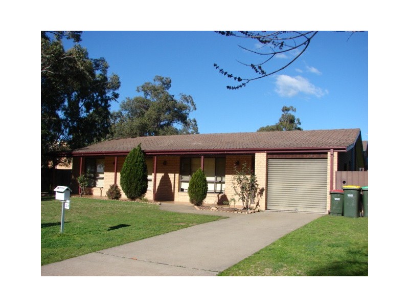 33 Woollybutt Way, Muswellbrook NSW 2333