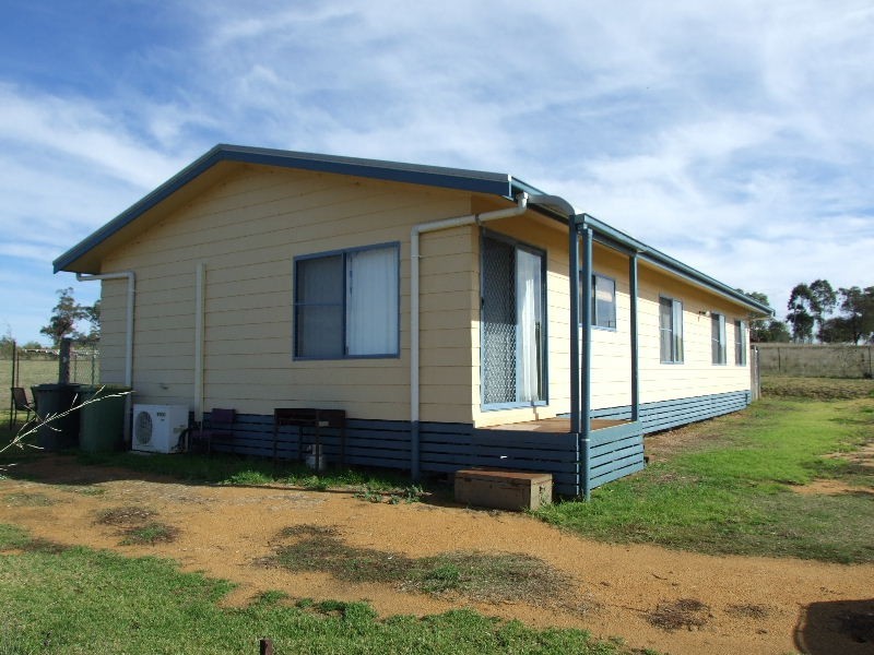 11 Hall Road, Merriwa NSW 2329