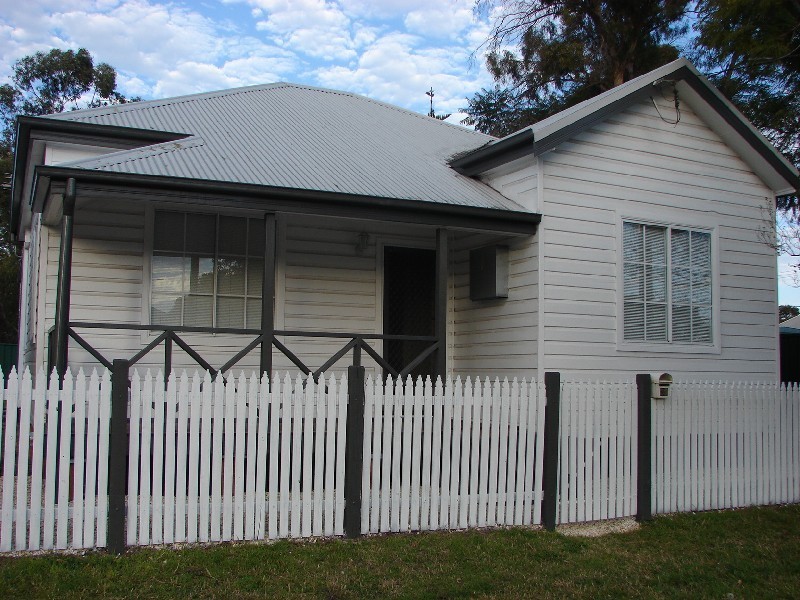 39 Ford Street, Muswellbrook NSW 2333
