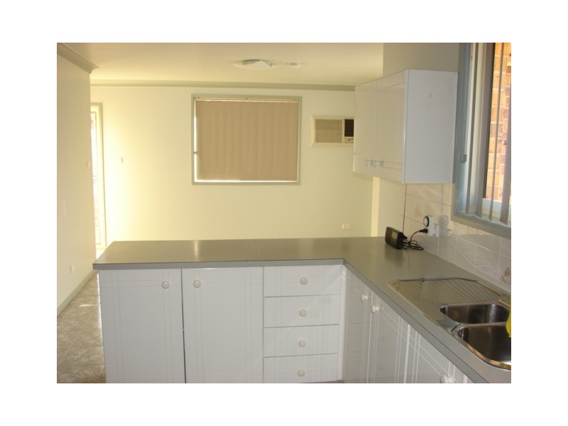 1/2 Calagroo Ave, Muswellbrook NSW 2333