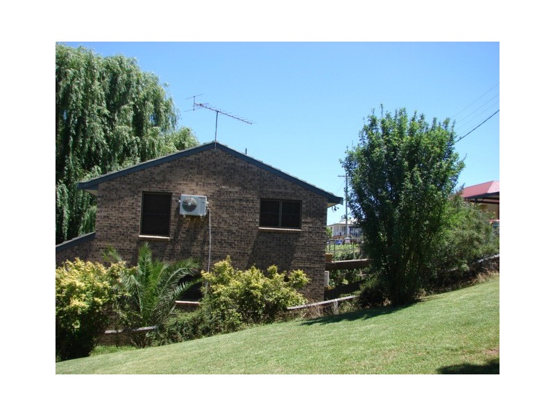 1/13 Carl Lane, Muswellbrook NSW 2333