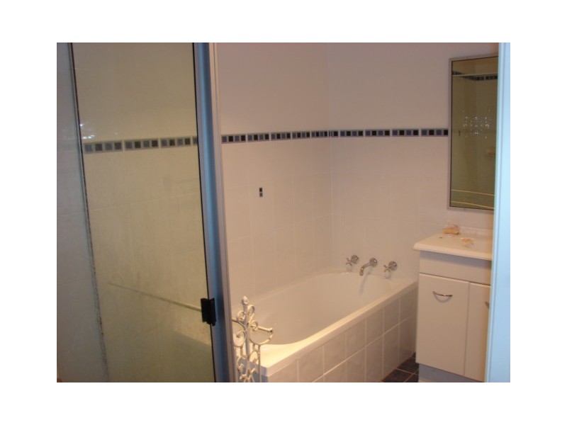 2/10 Plashett Drive, Muswellbrook NSW 2333