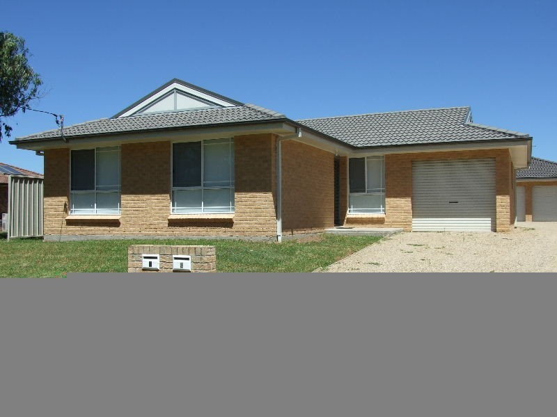 1/14 Paxton Street, Denman NSW 2328