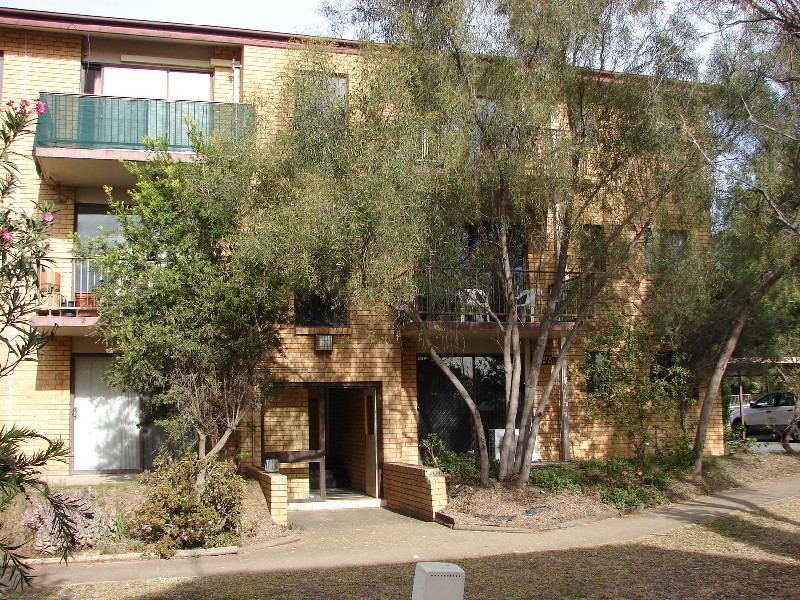 18/2/27 Skellatar Street, Muswellbrook NSW 2333