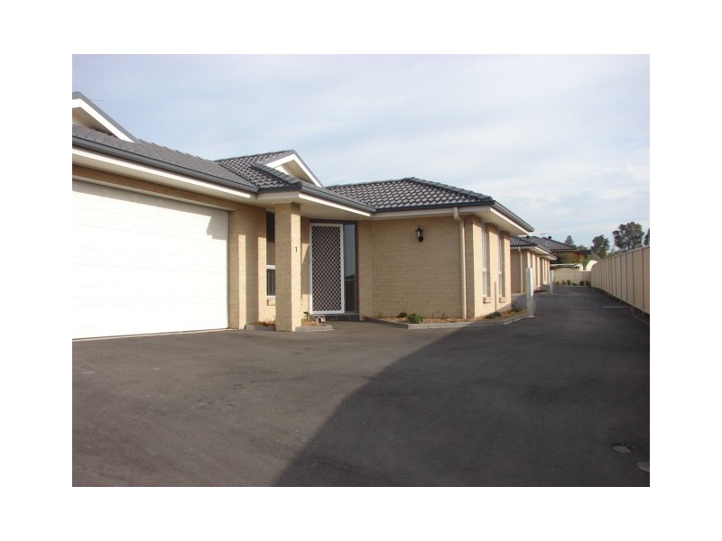 2/14 Kennedy Place, Muswellbrook NSW 2333