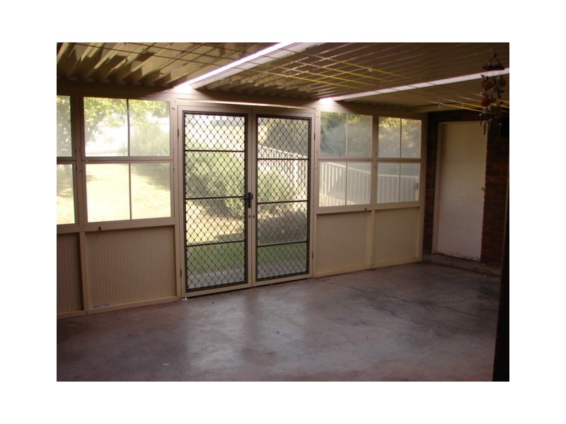 2 Cassidy Ave, Muswellbrook NSW 2333