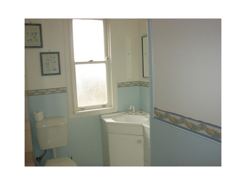 16 Anzac Parade, Muswellbrook NSW 2333