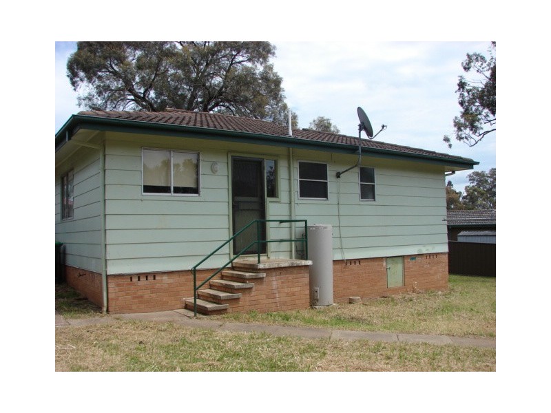 7 Dangar Place, Muswellbrook NSW 2333